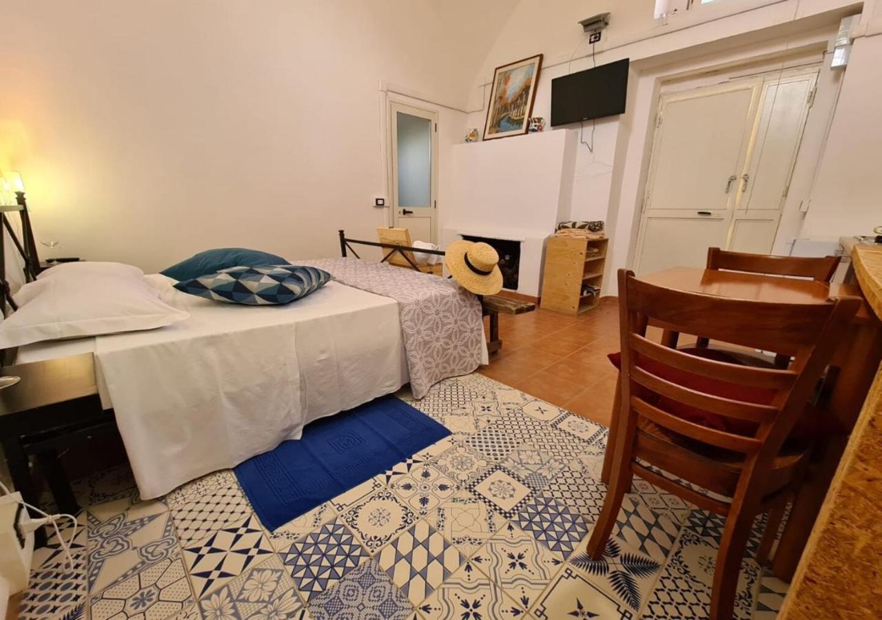 Vesuvio Inn Guest House E Wine Experience Boscotrecase ภายนอก รูปภาพ